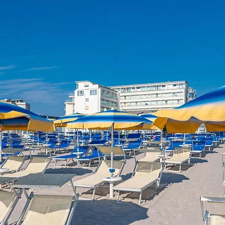 Adria Hotel 4*