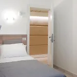 أدريا